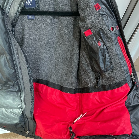 Down filled jacket - Gap - Great Condition - Picture 5 of 15